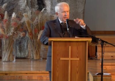 Svētruna | Bāreņa bēdas | John Ramey